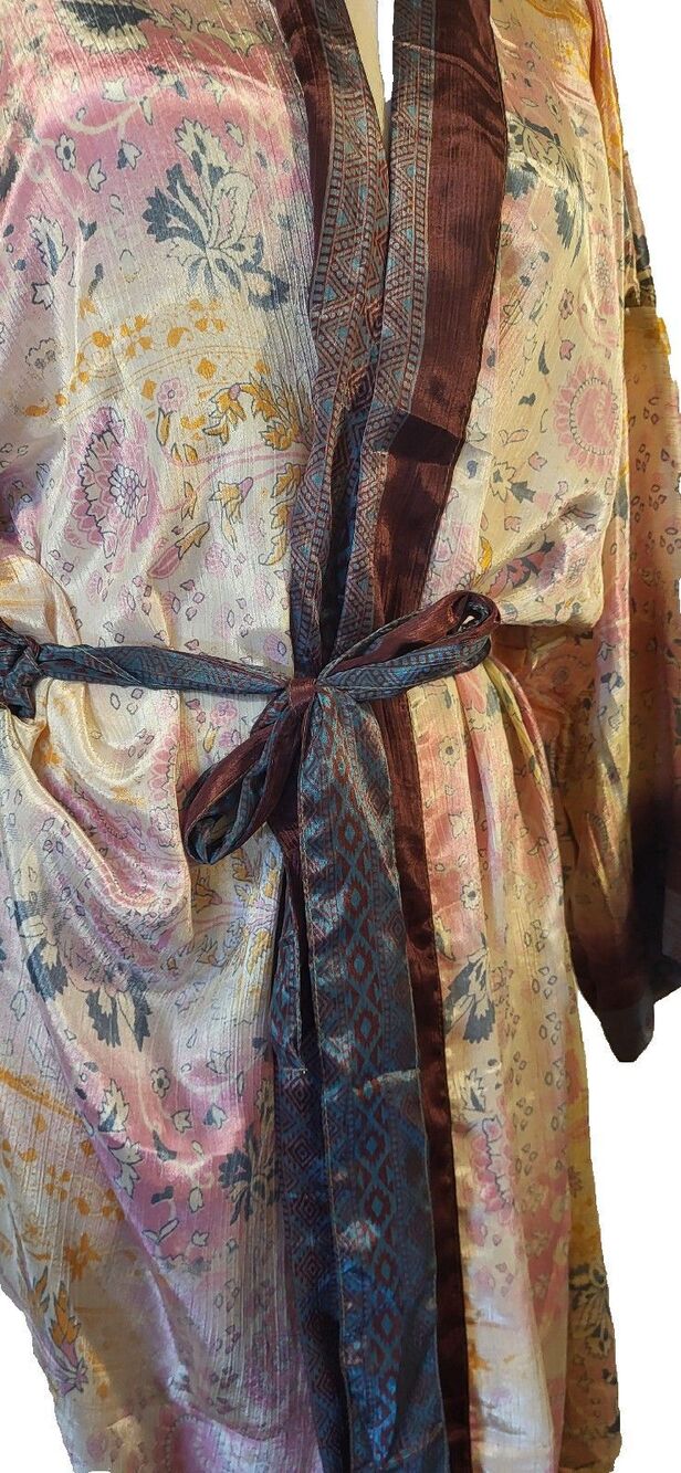 Gorgeous Silk Robe Made From Recycled Saris Kimono Style One Size - Picture 2 of 4